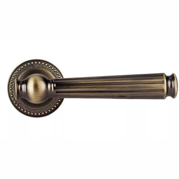 ידית לדלת פנים בעיצוב יוקרתי דגם דה וינצ'י